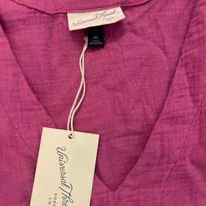 Universal Threads V- neck Top/Shorts Set